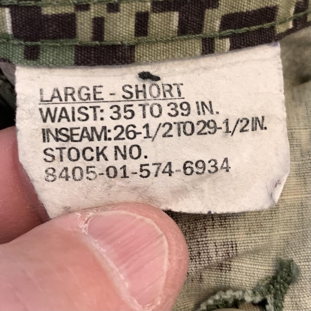Navy Working Uniform Shorts Mens Large Cut Off Green Camo Cargo Type III BDU - Picture 2 of 9